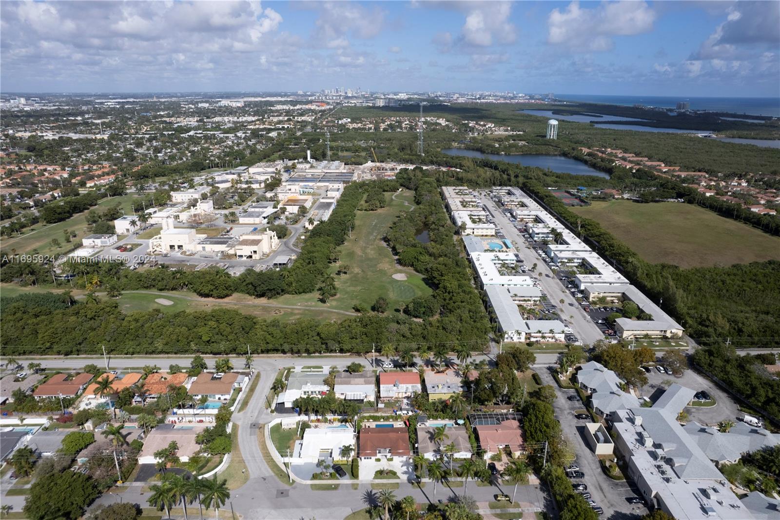 Residential, Hollywood, Florida image 8