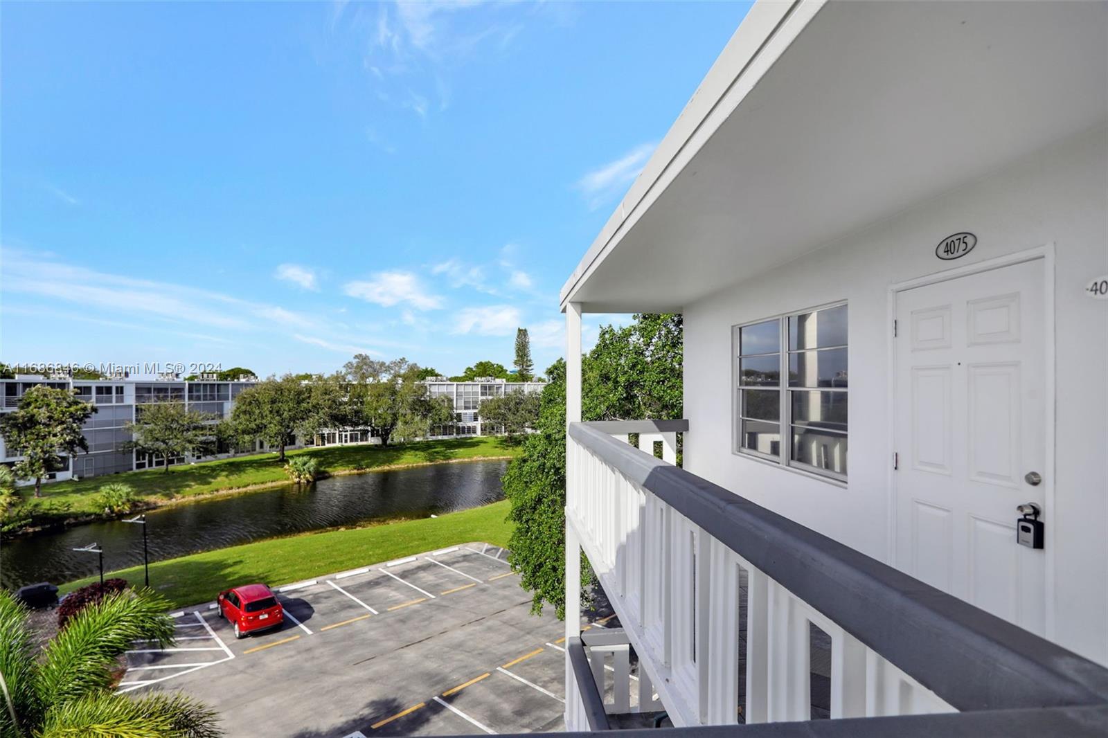 4075 Oakridge F #4075, Deerfield Beach, Florida image 4