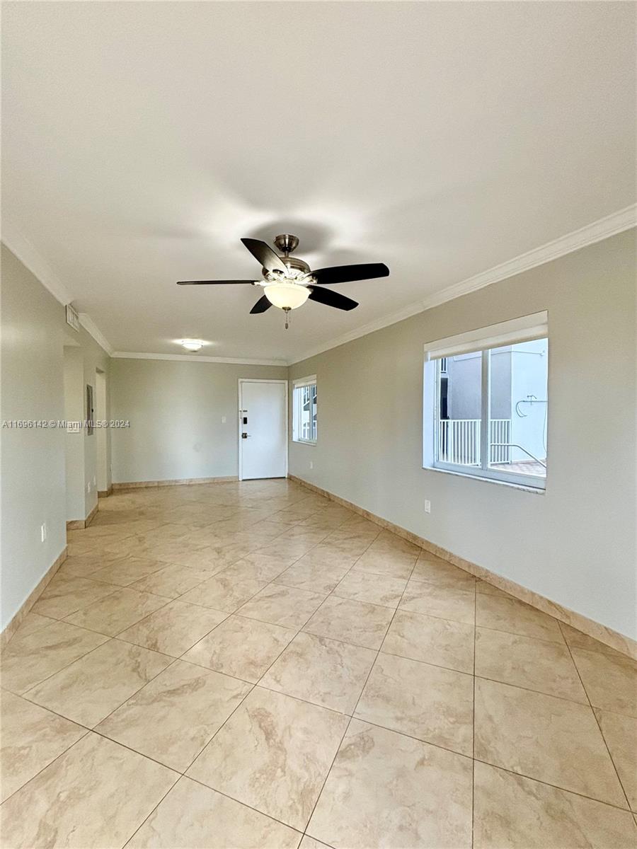 3536 NE 168th St #201, North Miami Beach, Florida image 4