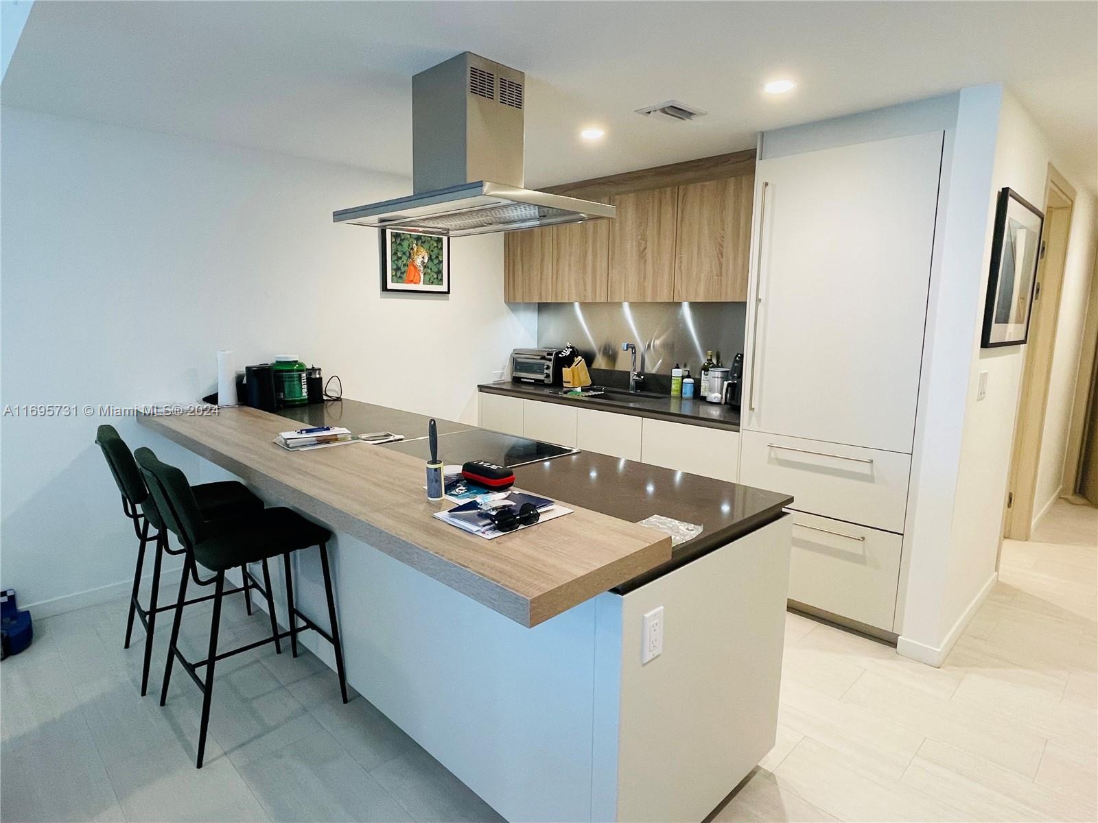 1000 Brickell Plaza #3905, Miami FL 33131