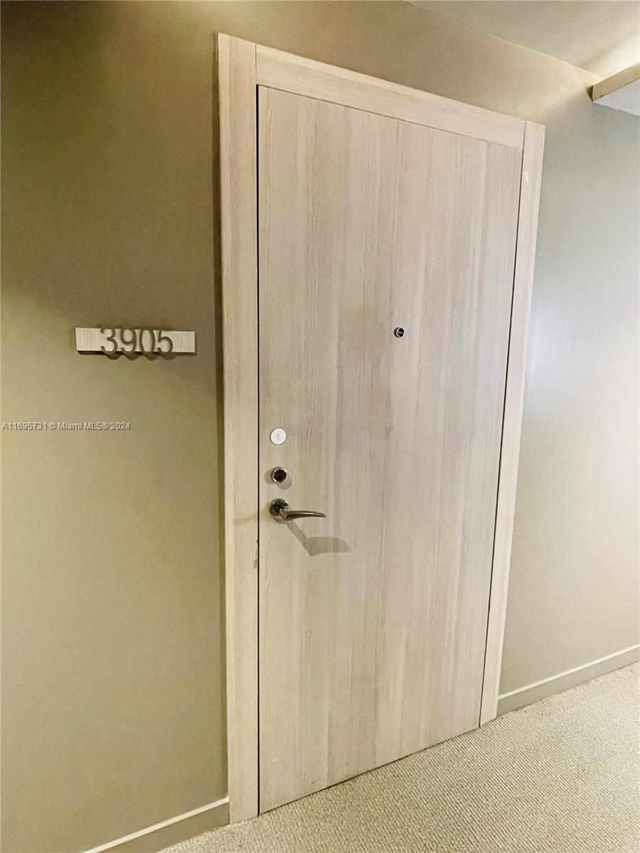 1000 Brickell Plaza #3905, Miami FL 33131