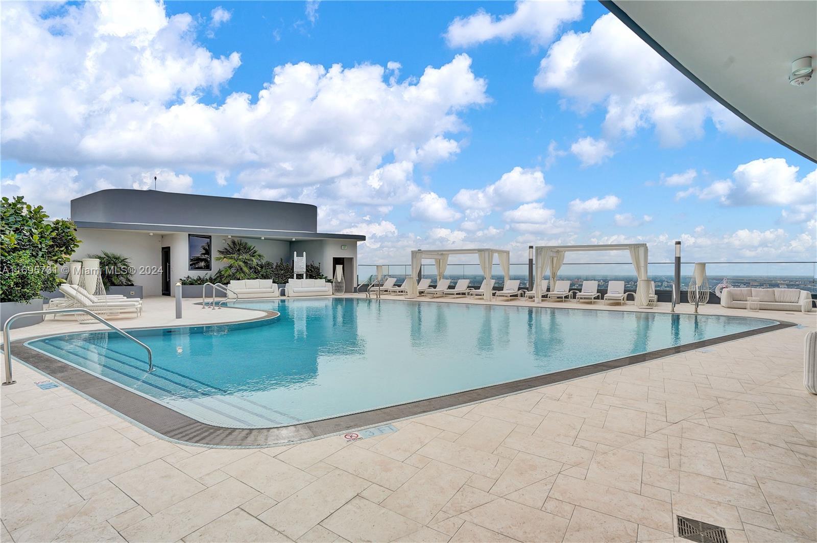 1000 Brickell Plaza #3905, Miami FL 33131