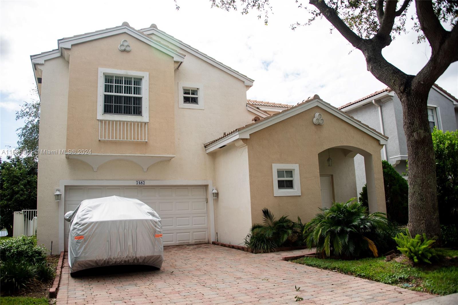 7482 NW 23rd St, Pembroke Pines, Florida image 1