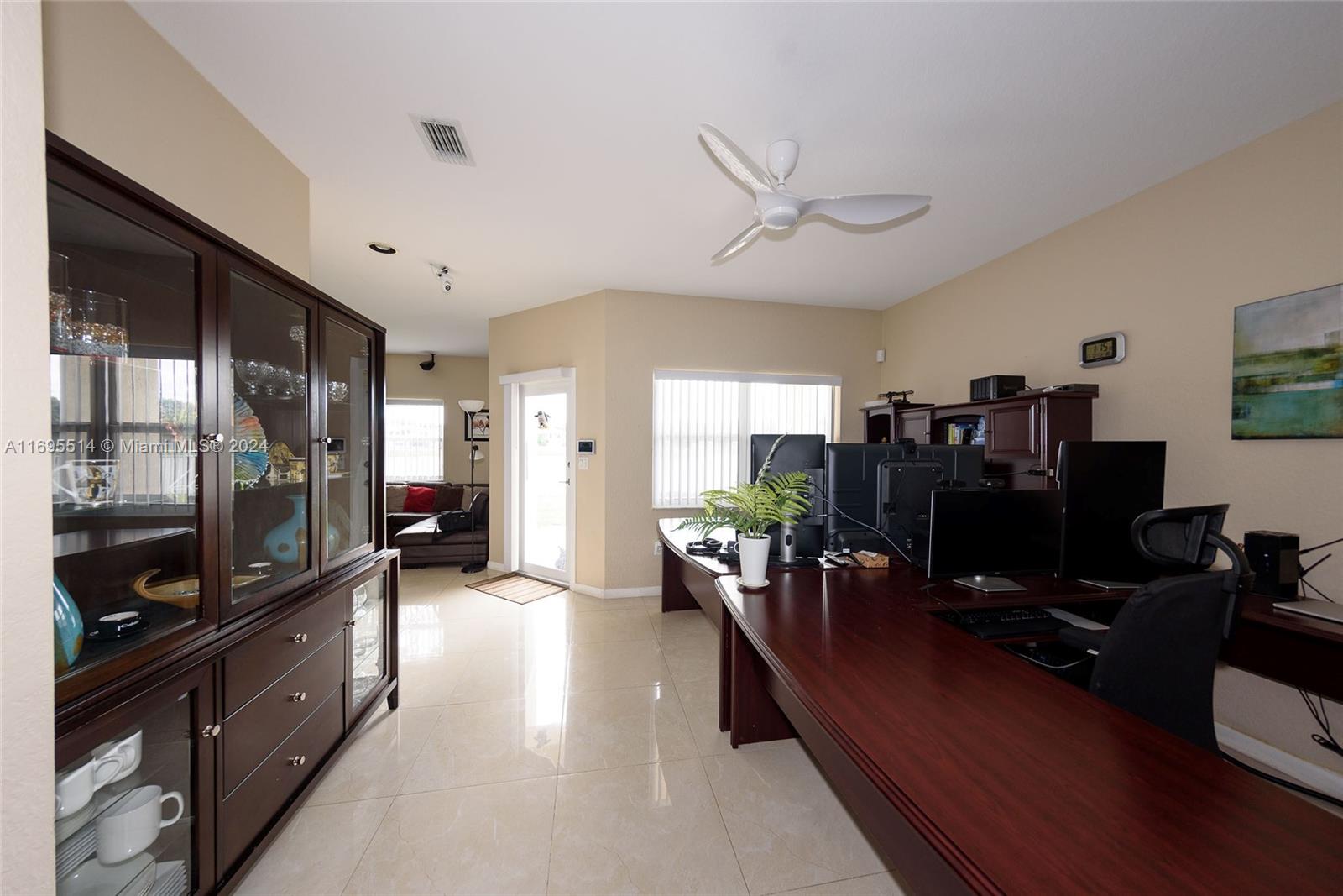 7482 NW 23rd St, Pembroke Pines, Florida image 16