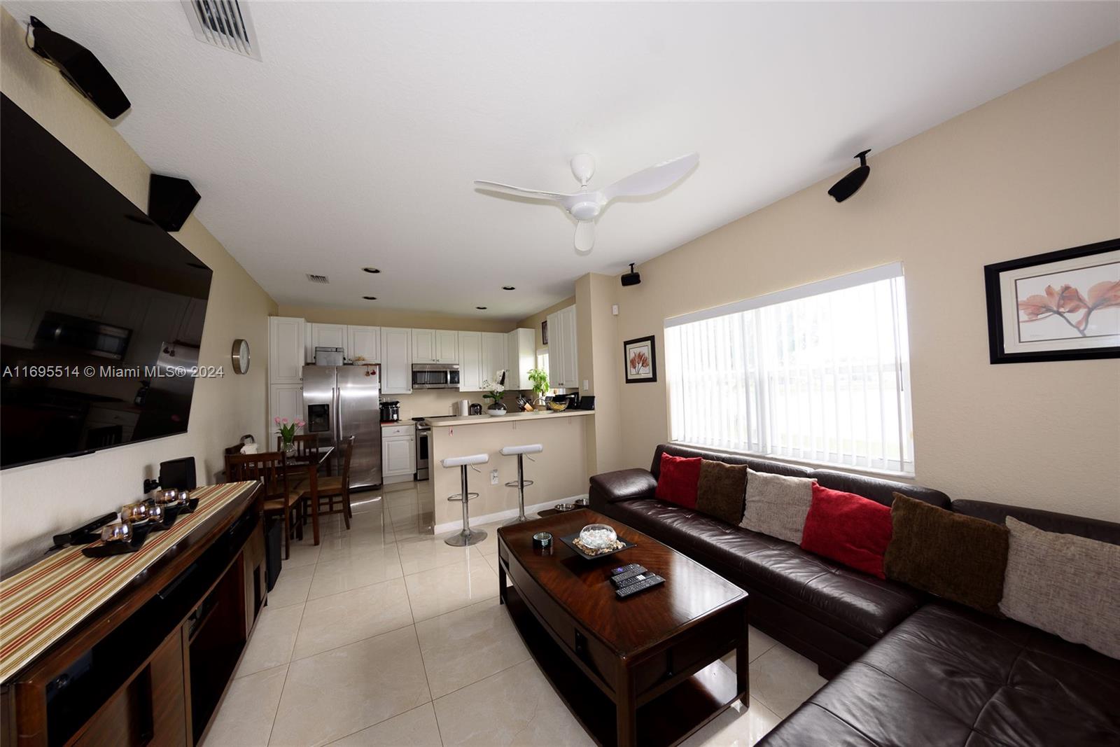 7482 NW 23rd St, Pembroke Pines, Florida image 18