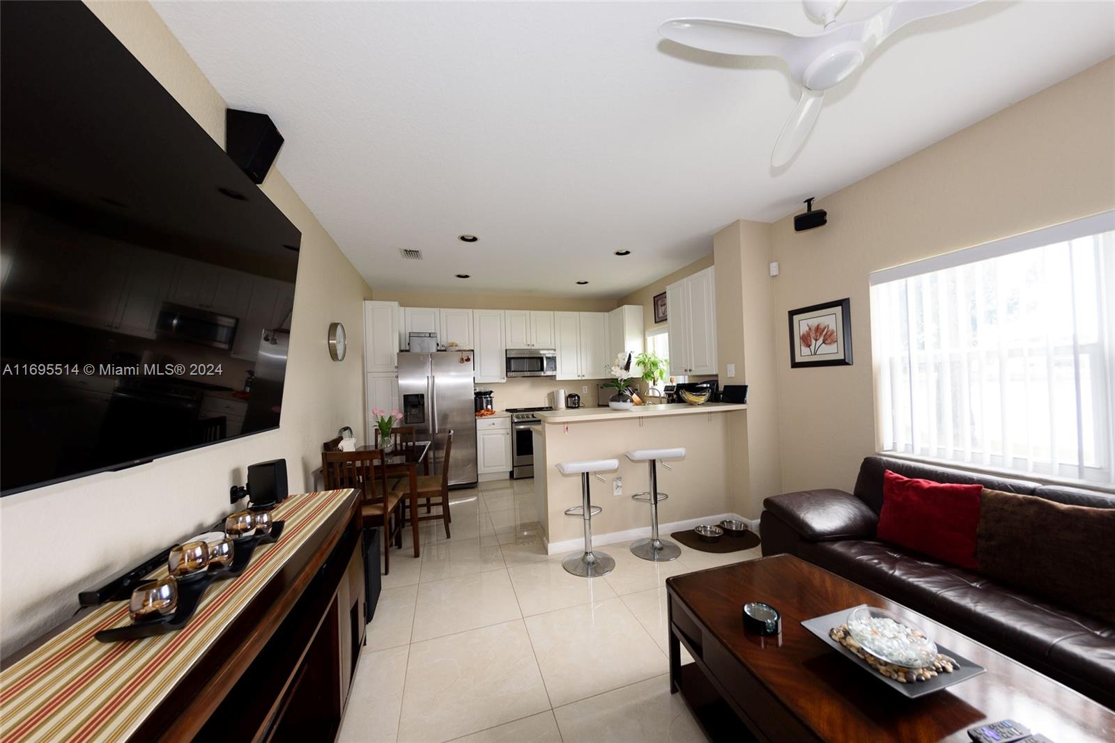 7482 NW 23rd St, Pembroke Pines, Florida image 22