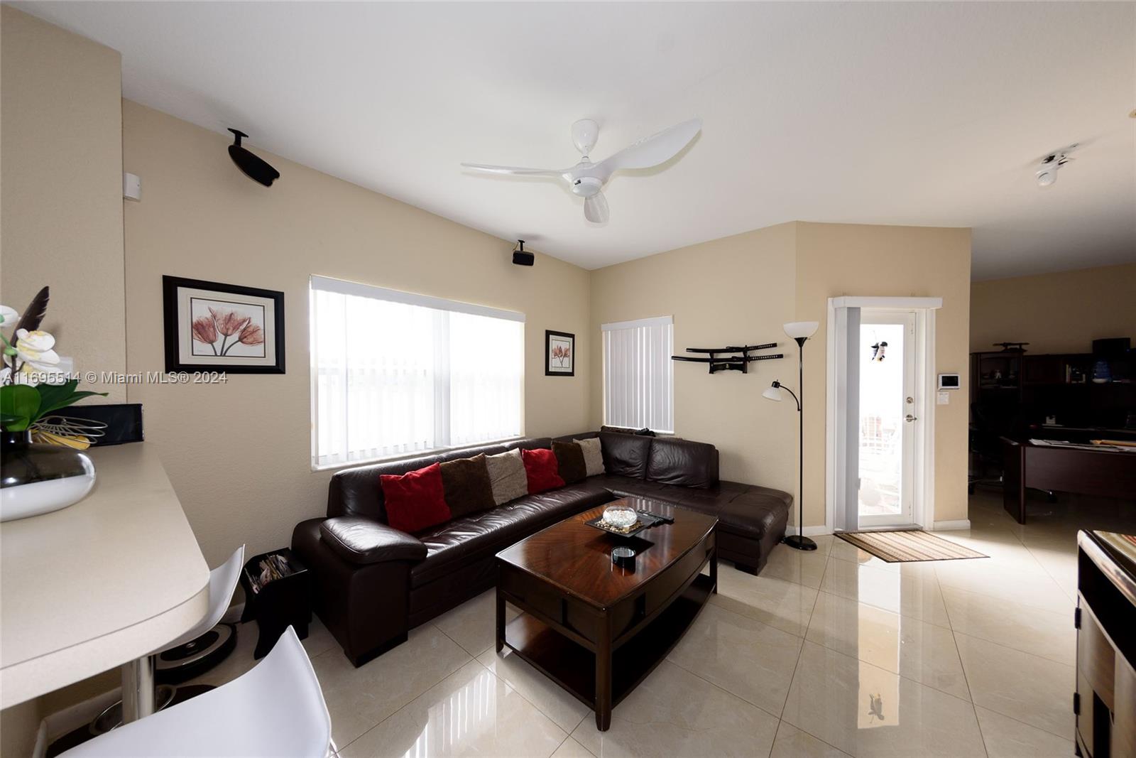 7482 NW 23rd St, Pembroke Pines, Florida image 23