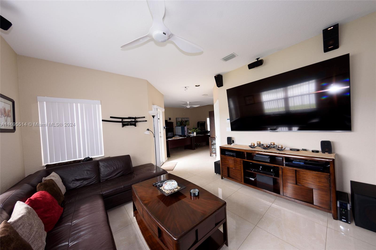 7482 NW 23rd St, Pembroke Pines, Florida image 24