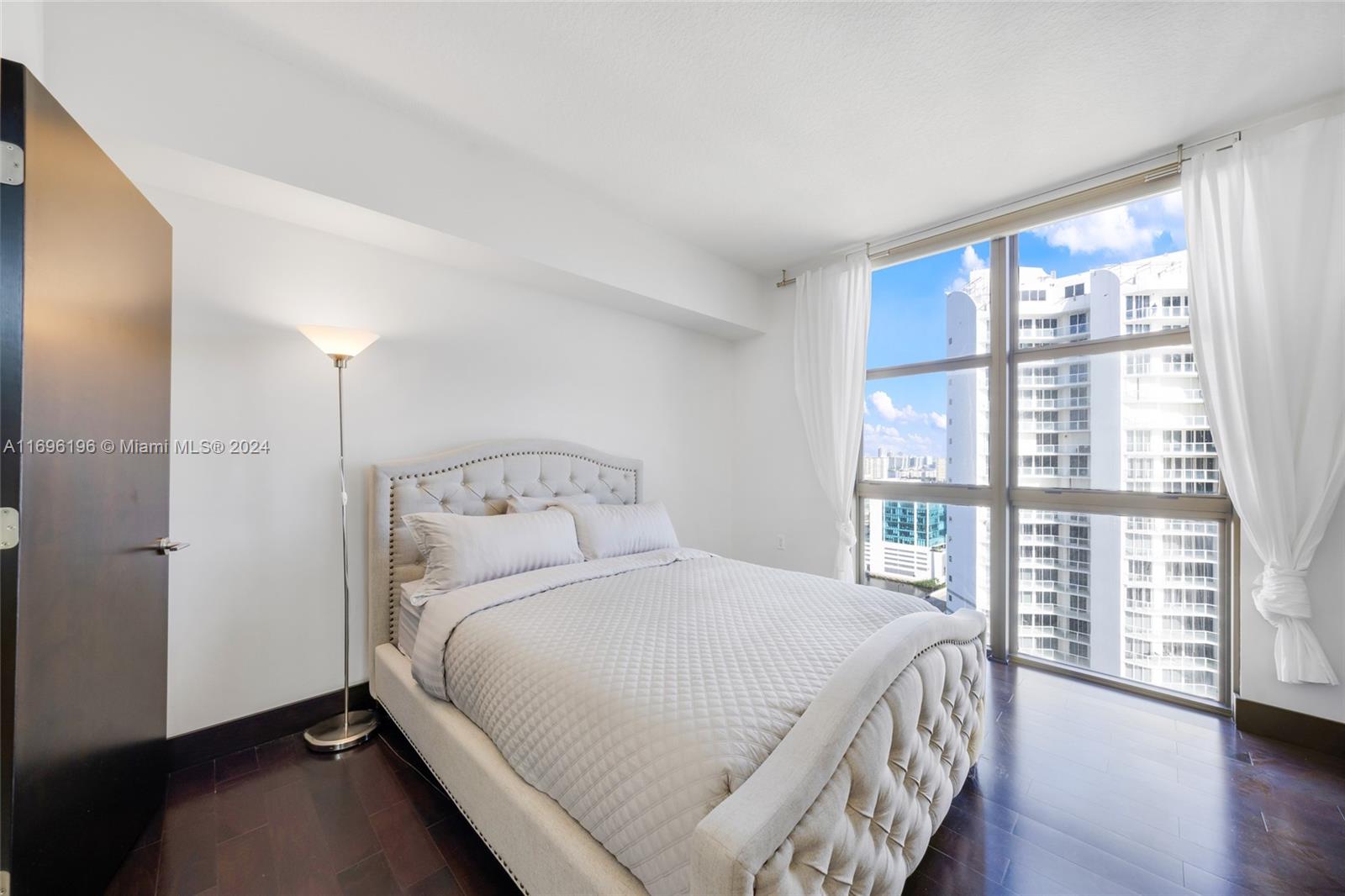 16275 Collins Ave #2202, Sunny Isles Beach, Florida image 26