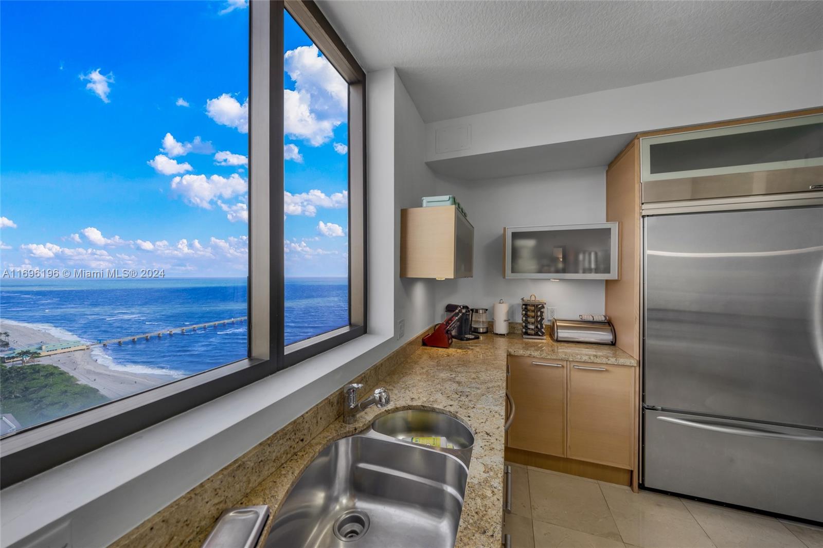 16275 Collins Ave #2202, Sunny Isles Beach, Florida image 3