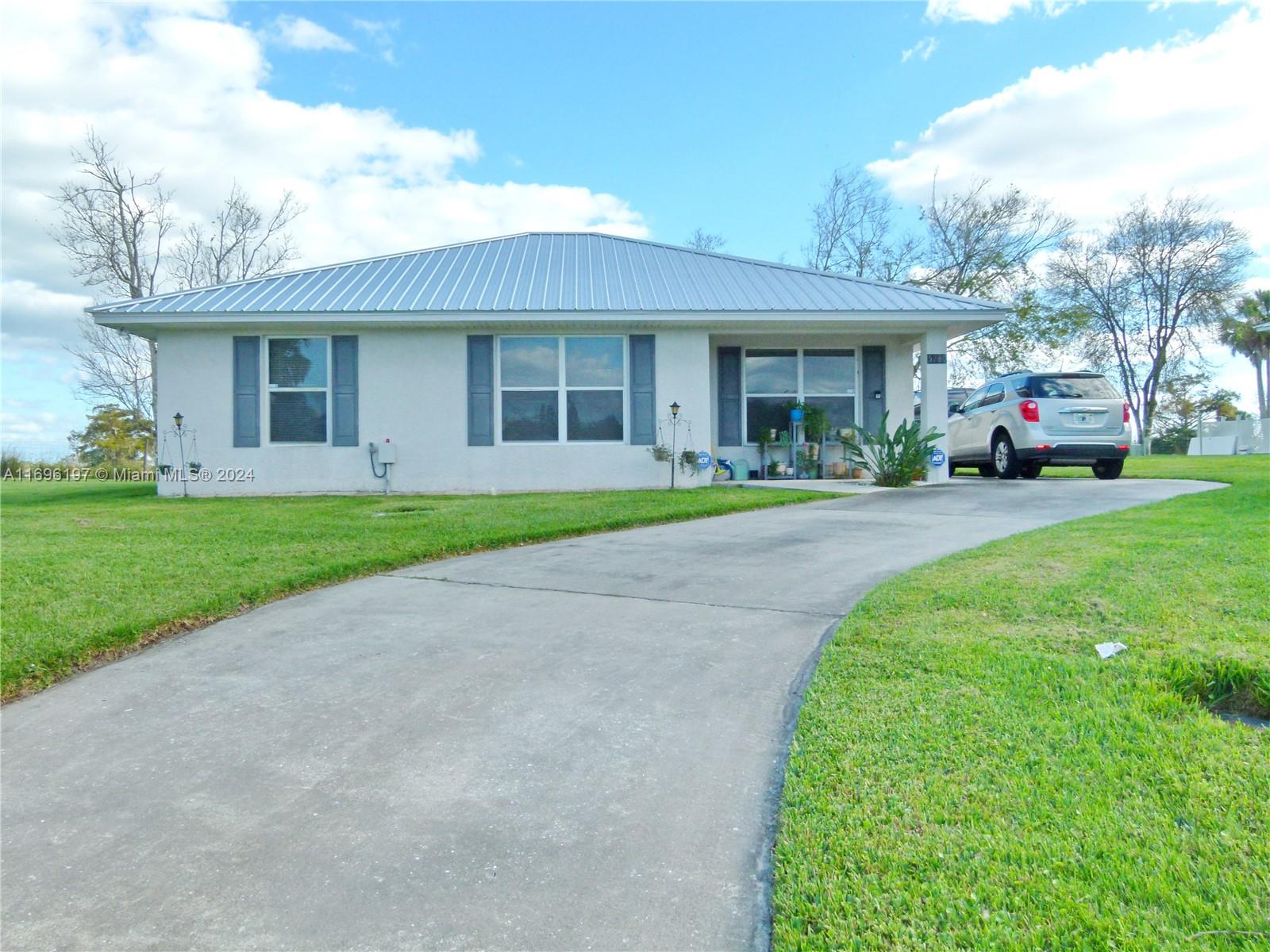 5280 SE 42nd Trace, Okeechobee, Florida image 1