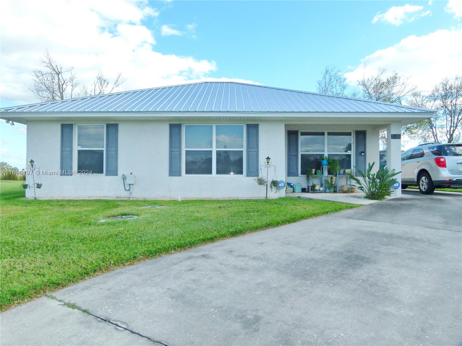 5280 SE 42nd Trace, Okeechobee, Florida image 2