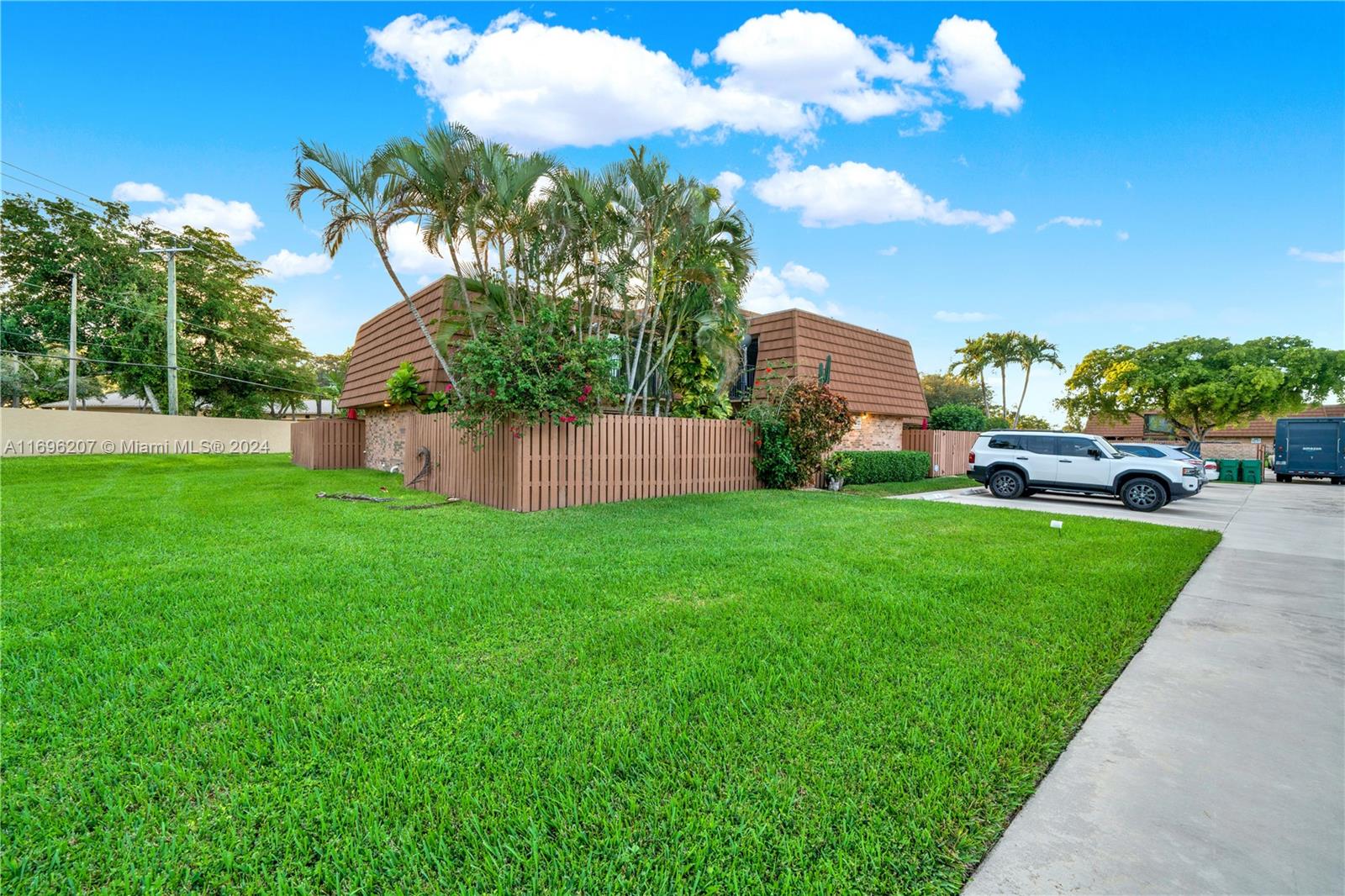 2551 Garden Ct #2551, Cooper City, Florida image 40