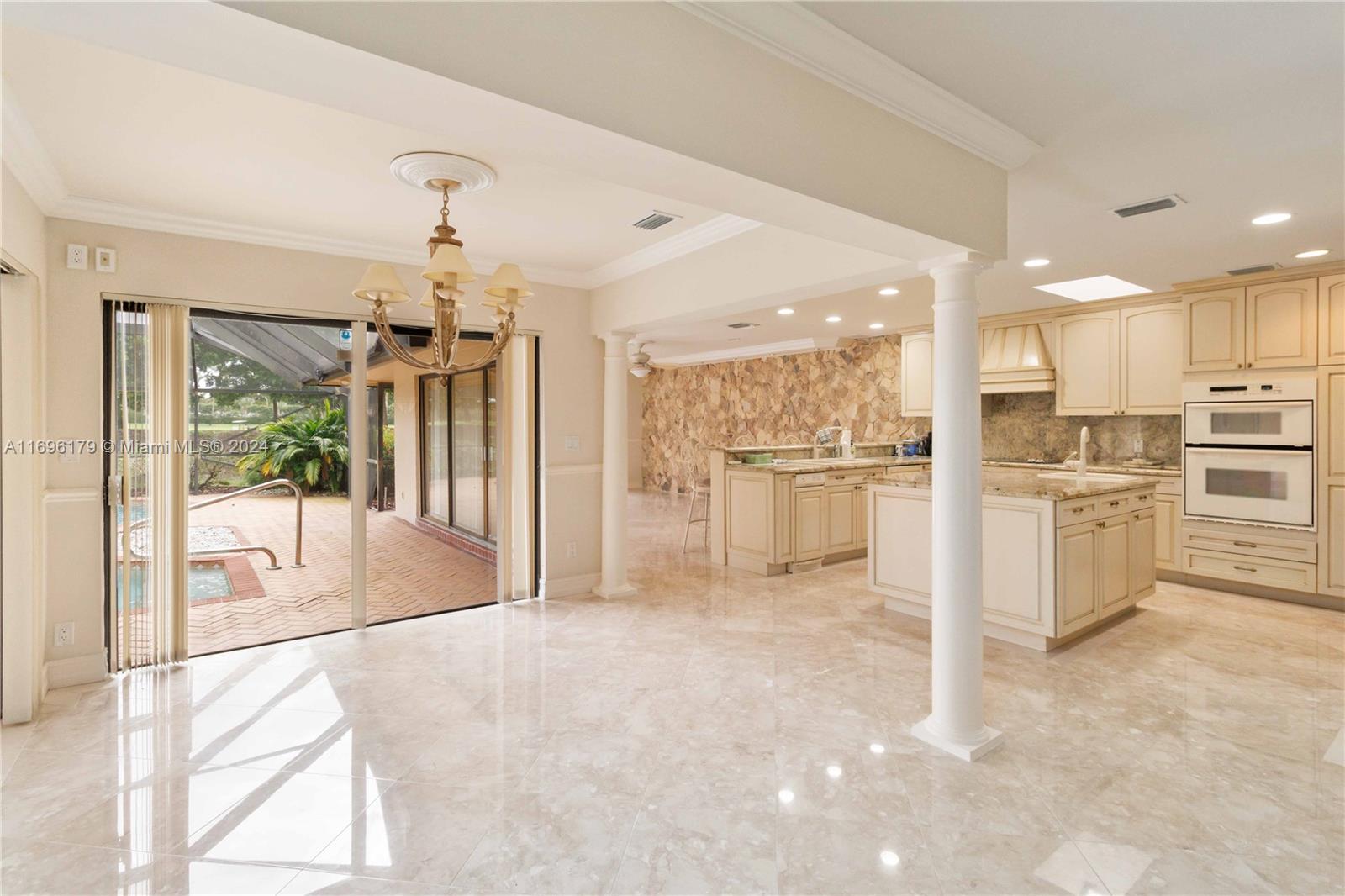 5884 Pinebrook Dr, Boca Raton, Florida image 3