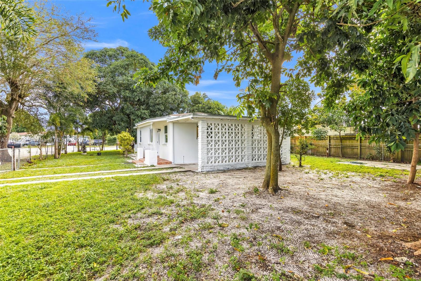 12325 NW 17th Ct, Miami, Florida image 3