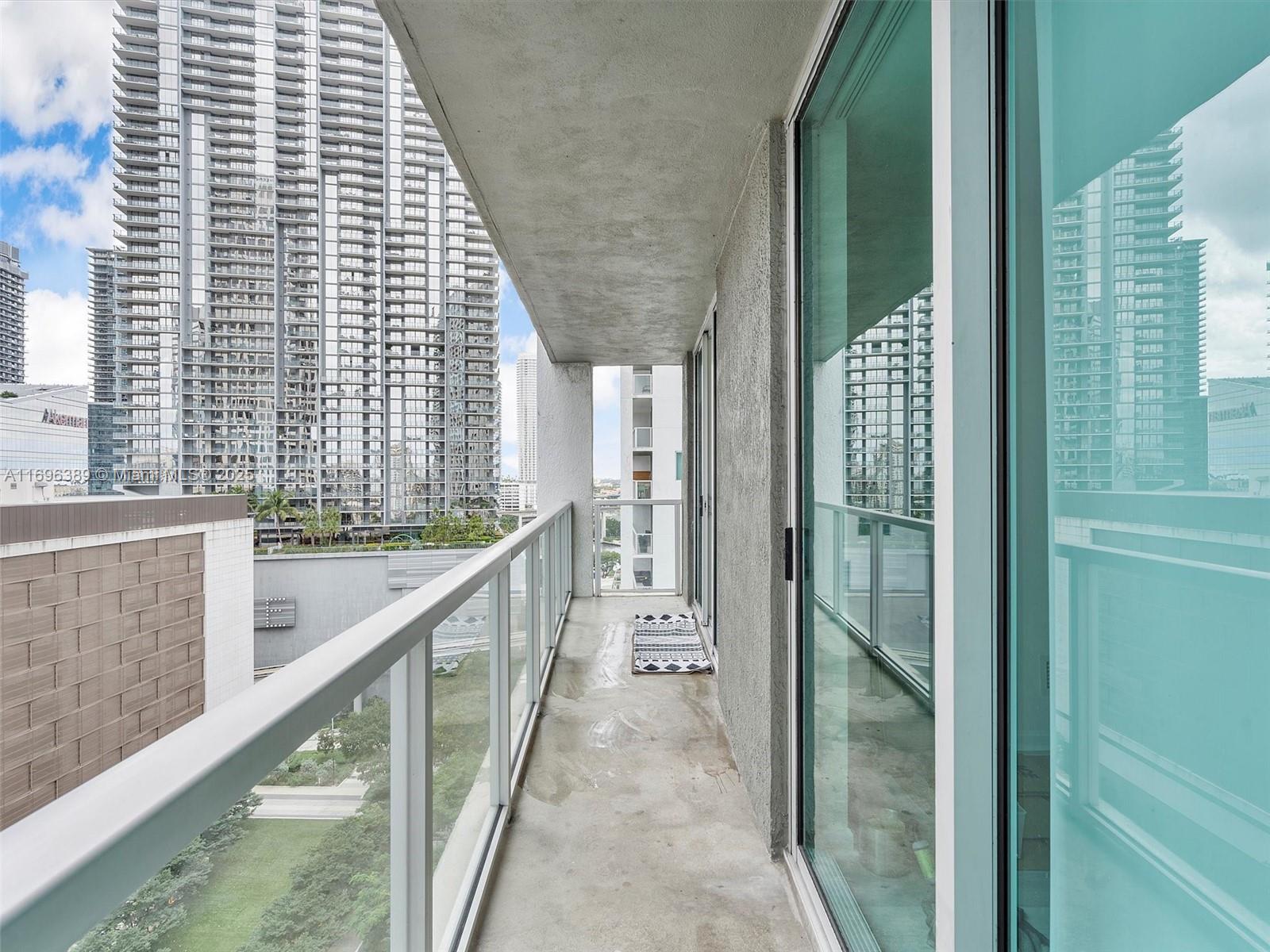 500 Brickell Ave #1610, Miami, Florida image 14