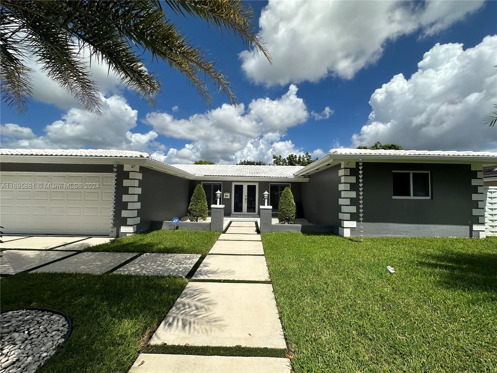 6951 S Miami Lakeway S, Miami Lakes, Florida image 1