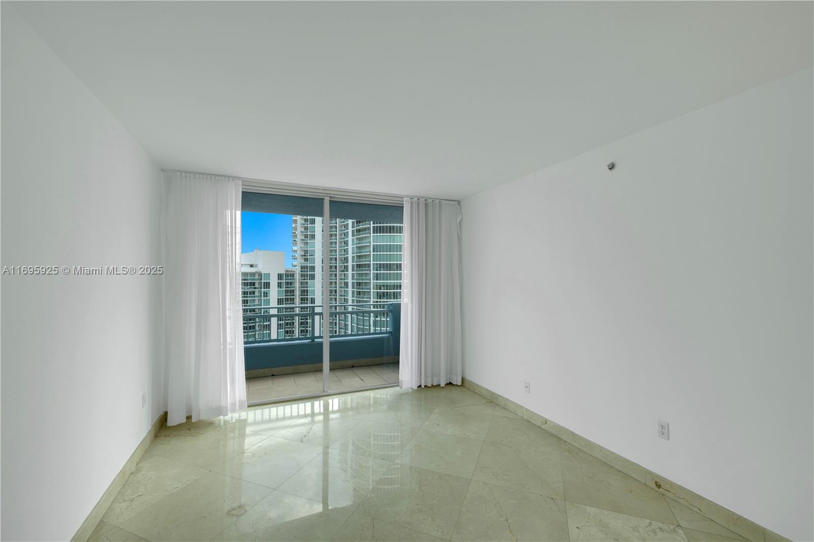 90 Alton Rd #1902, Miami Beach FL 33139