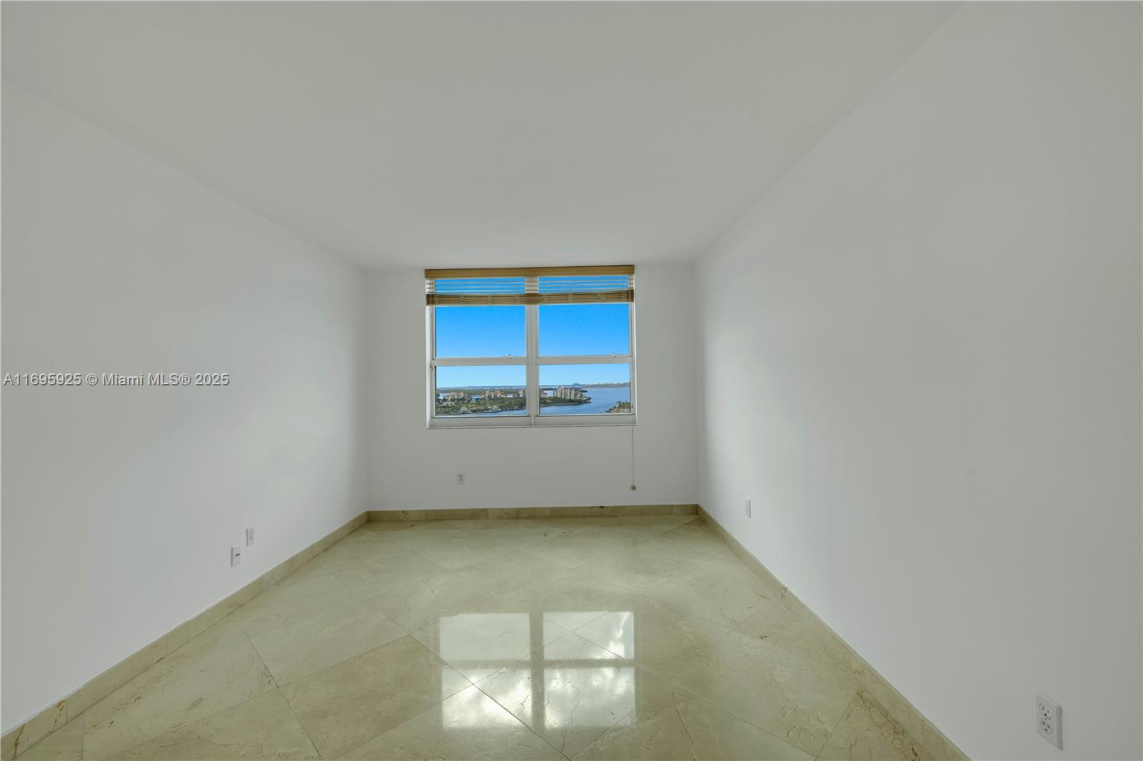 90 Alton Rd #1902, Miami Beach FL 33139
