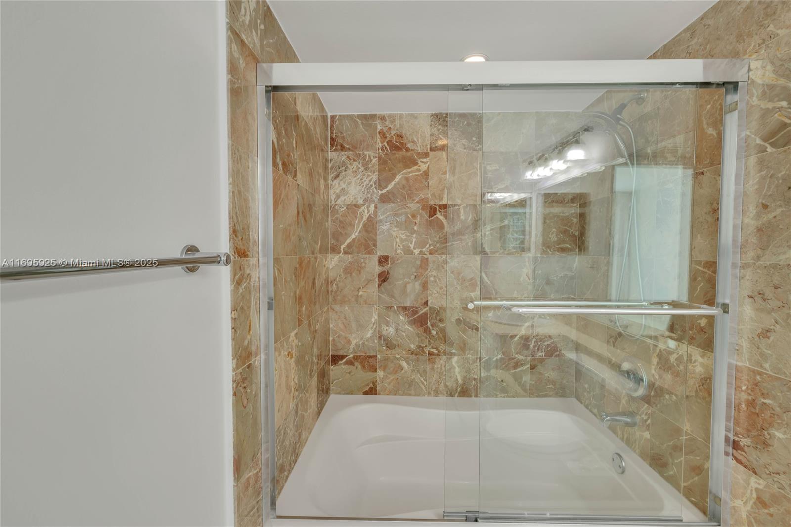 90 Alton Rd #1902, Miami Beach FL 33139