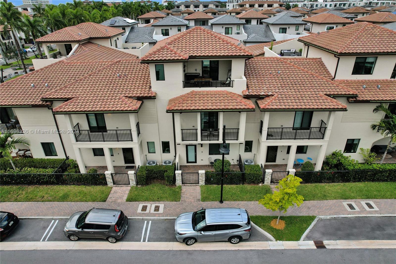4648 NW 83rd Ave