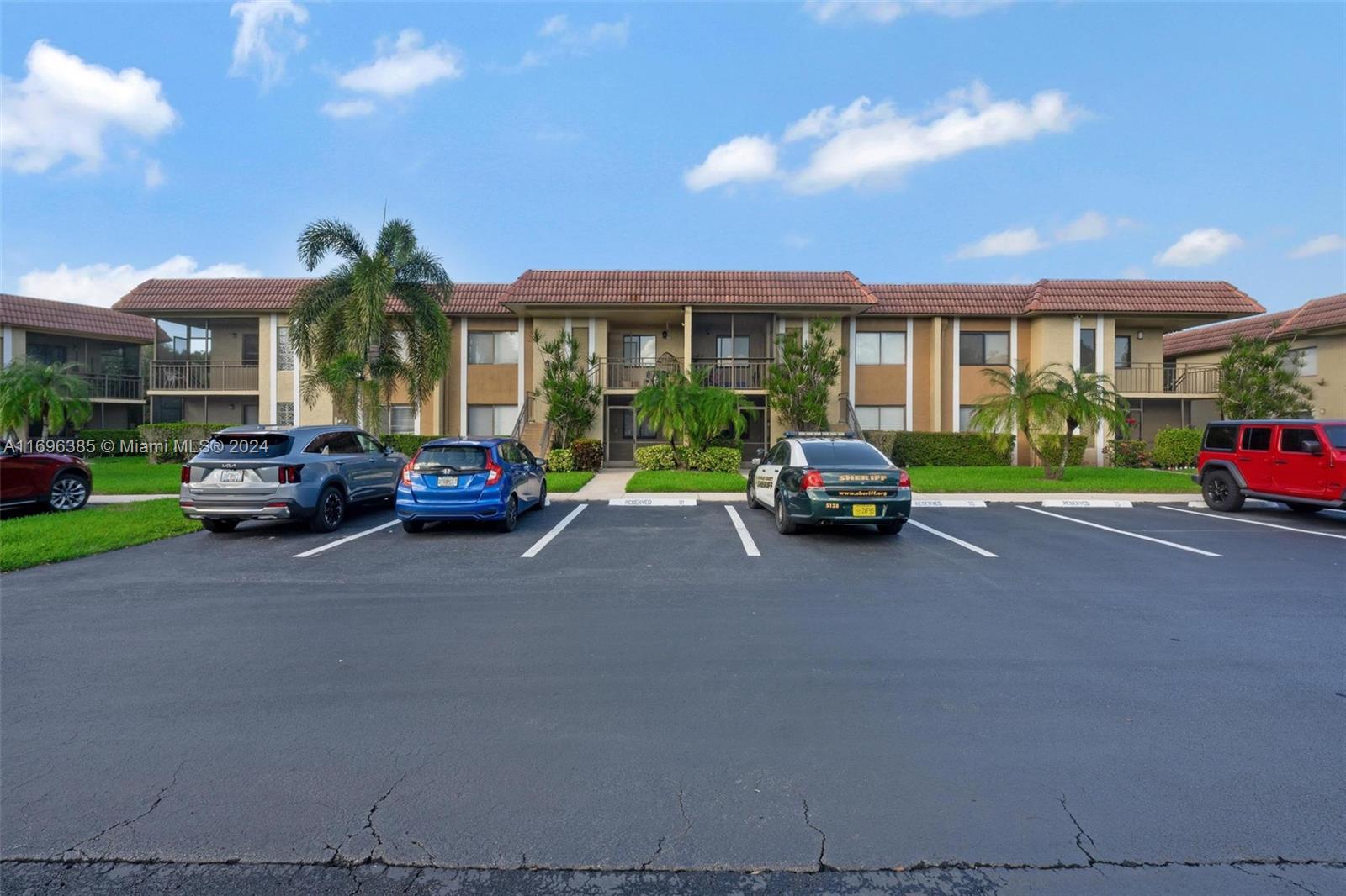 305 Lakeview Dr #104, Weston, Florida image 35