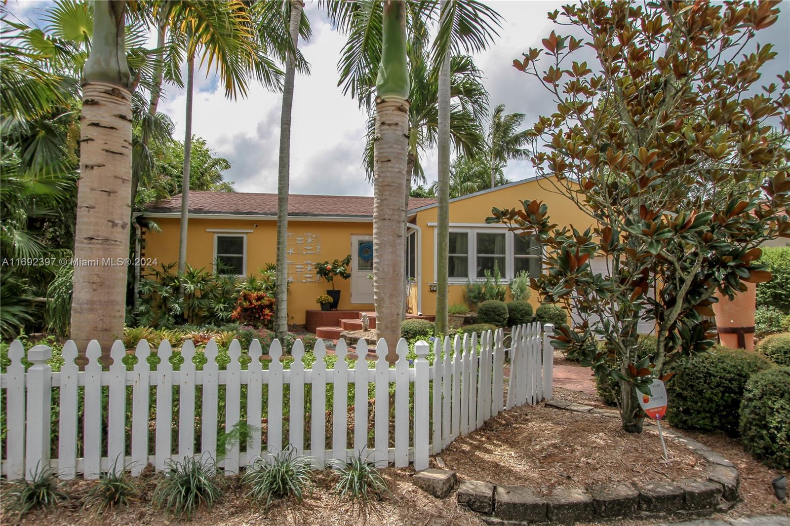 1612 Funston St, Hollywood, Florida image 23