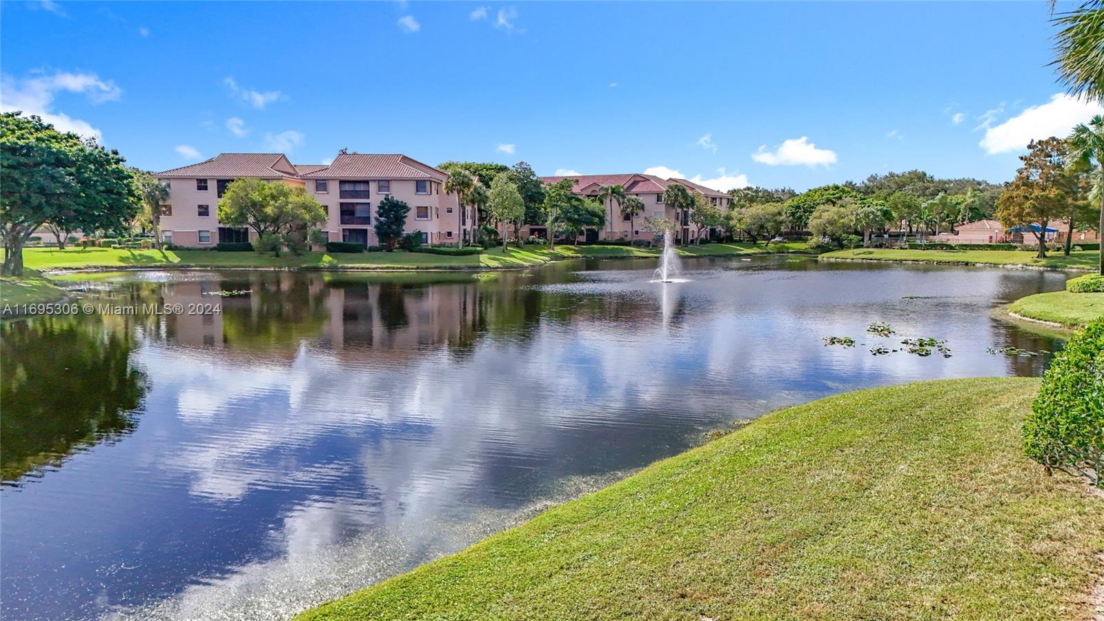 4161 Coral Tree Cir #362, Coconut Creek, Florida image 34