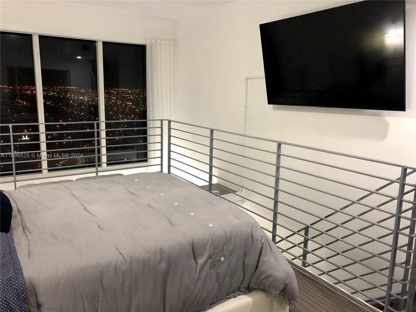 60 SW 13th St #3009, Miami FL 33130