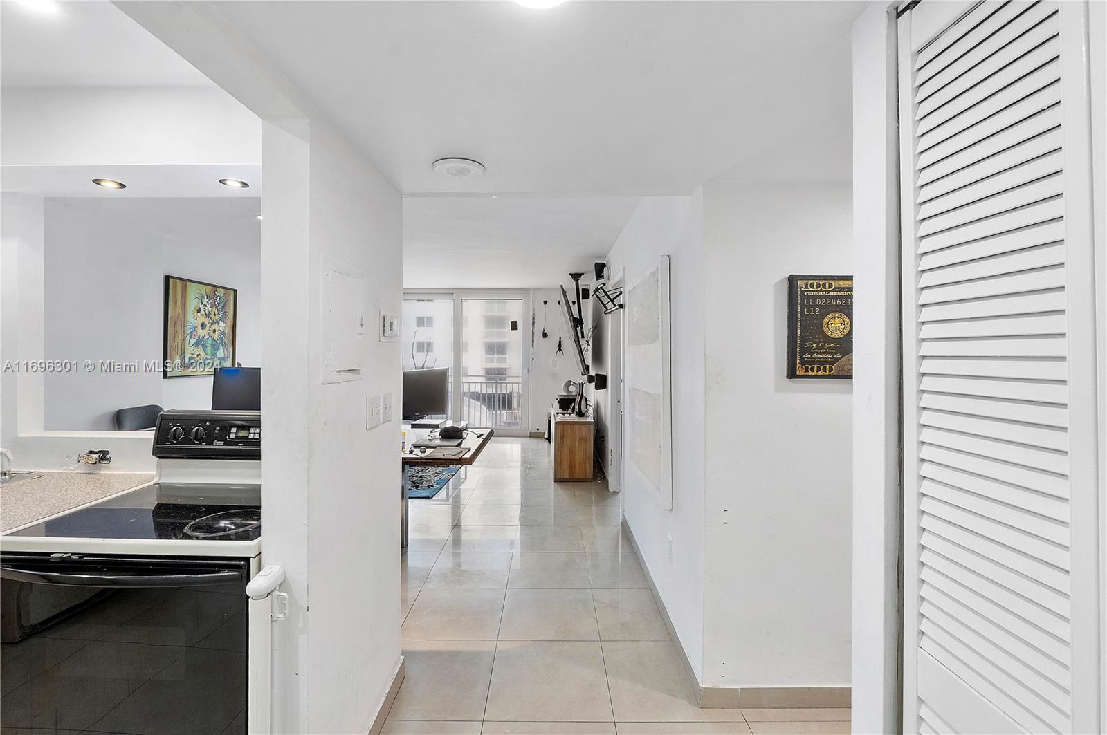 345 Ocean Dr #321, Miami Beach, Florida image 4