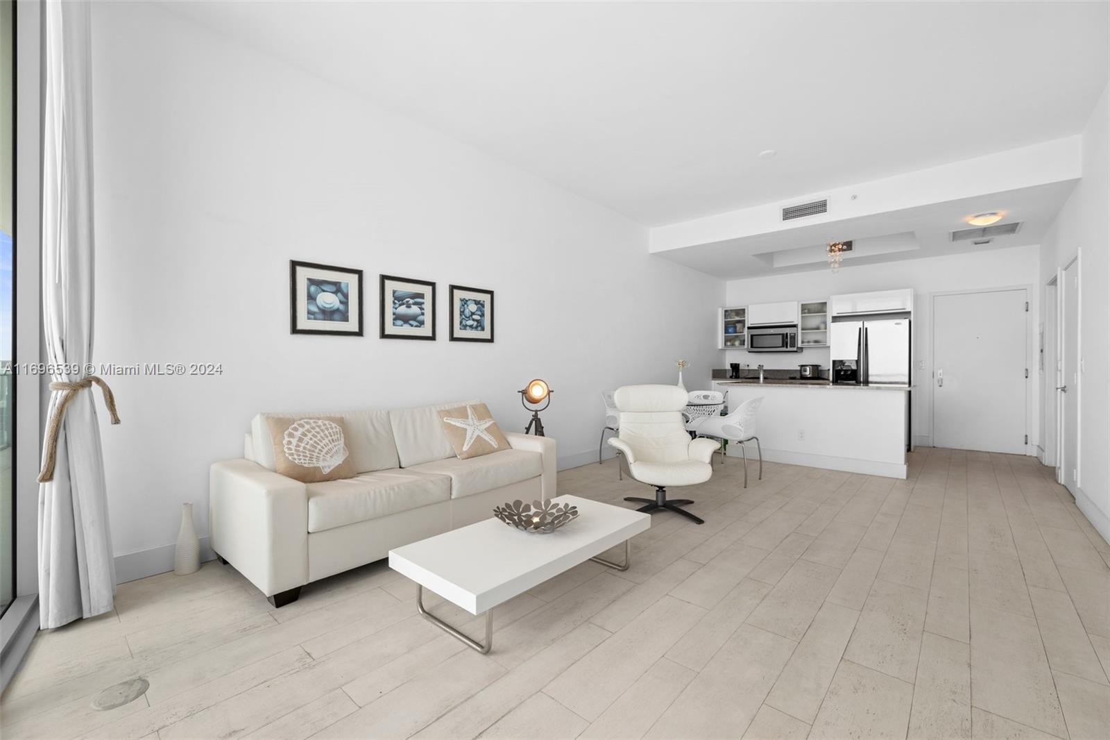 888 Biscayne Blvd #5002, Miami FL 33132
