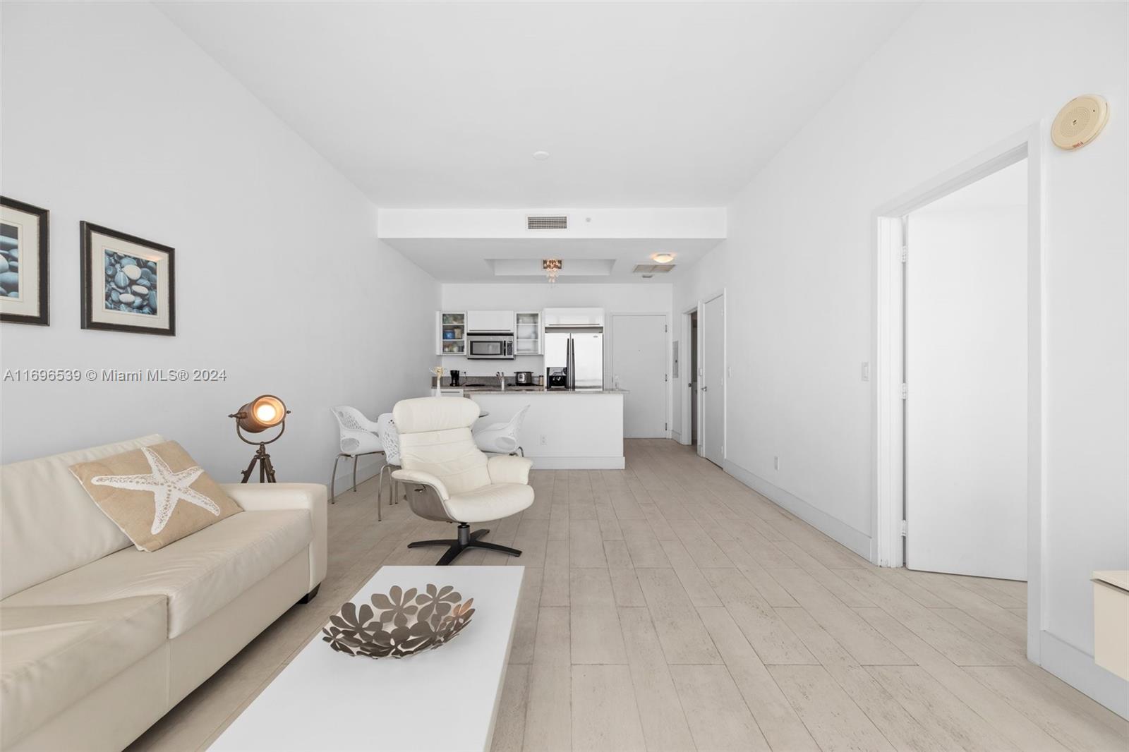 888 Biscayne Blvd #5002, Miami FL 33132