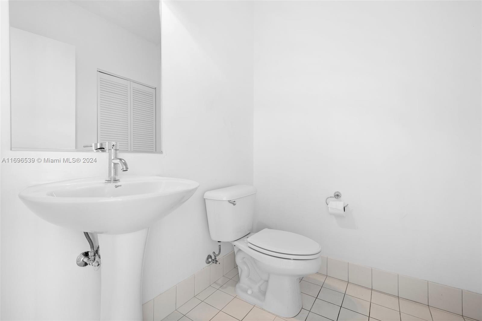 888 Biscayne Blvd #5002, Miami FL 33132
