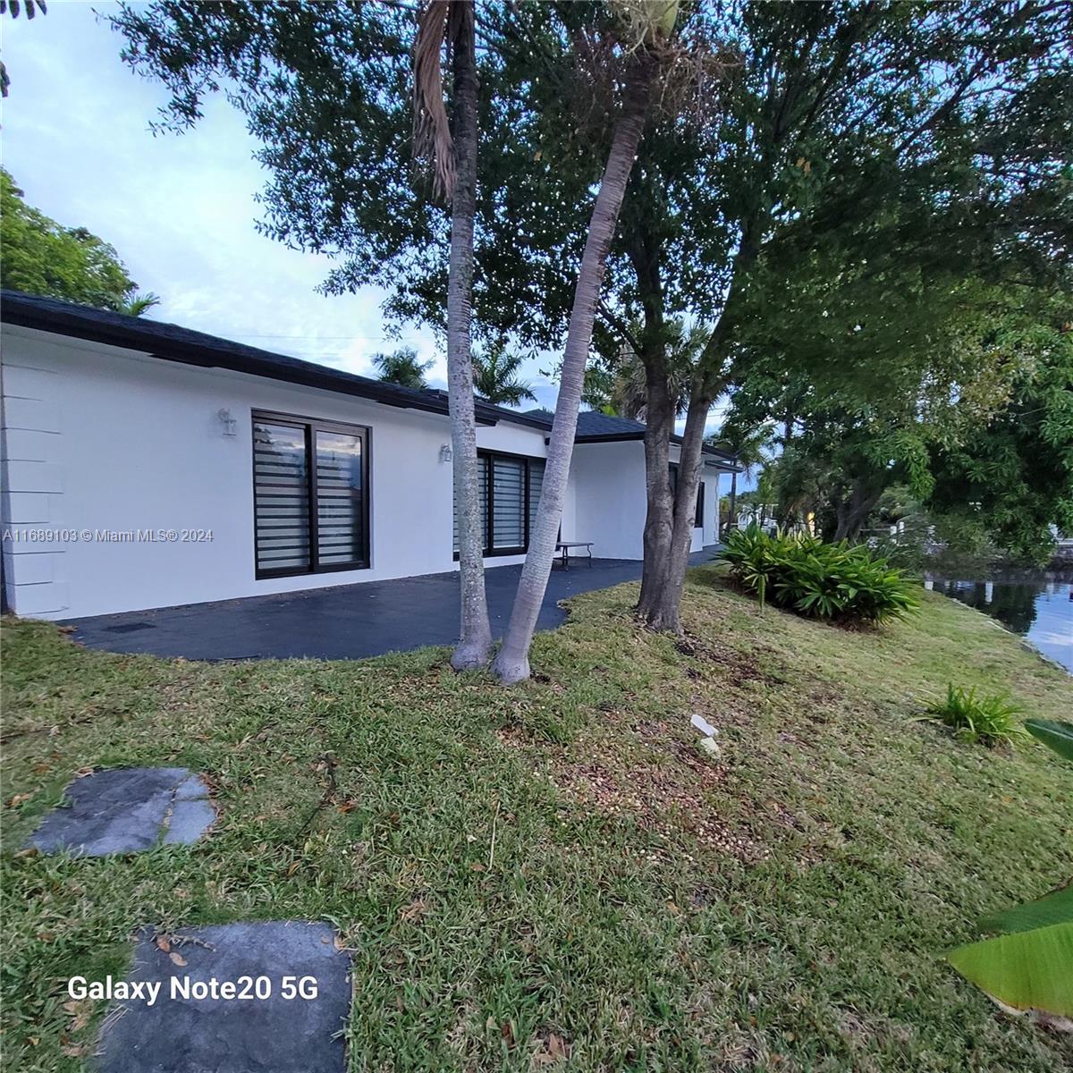 2856 NW 10th Ave, Wilton Manors, Florida image 45