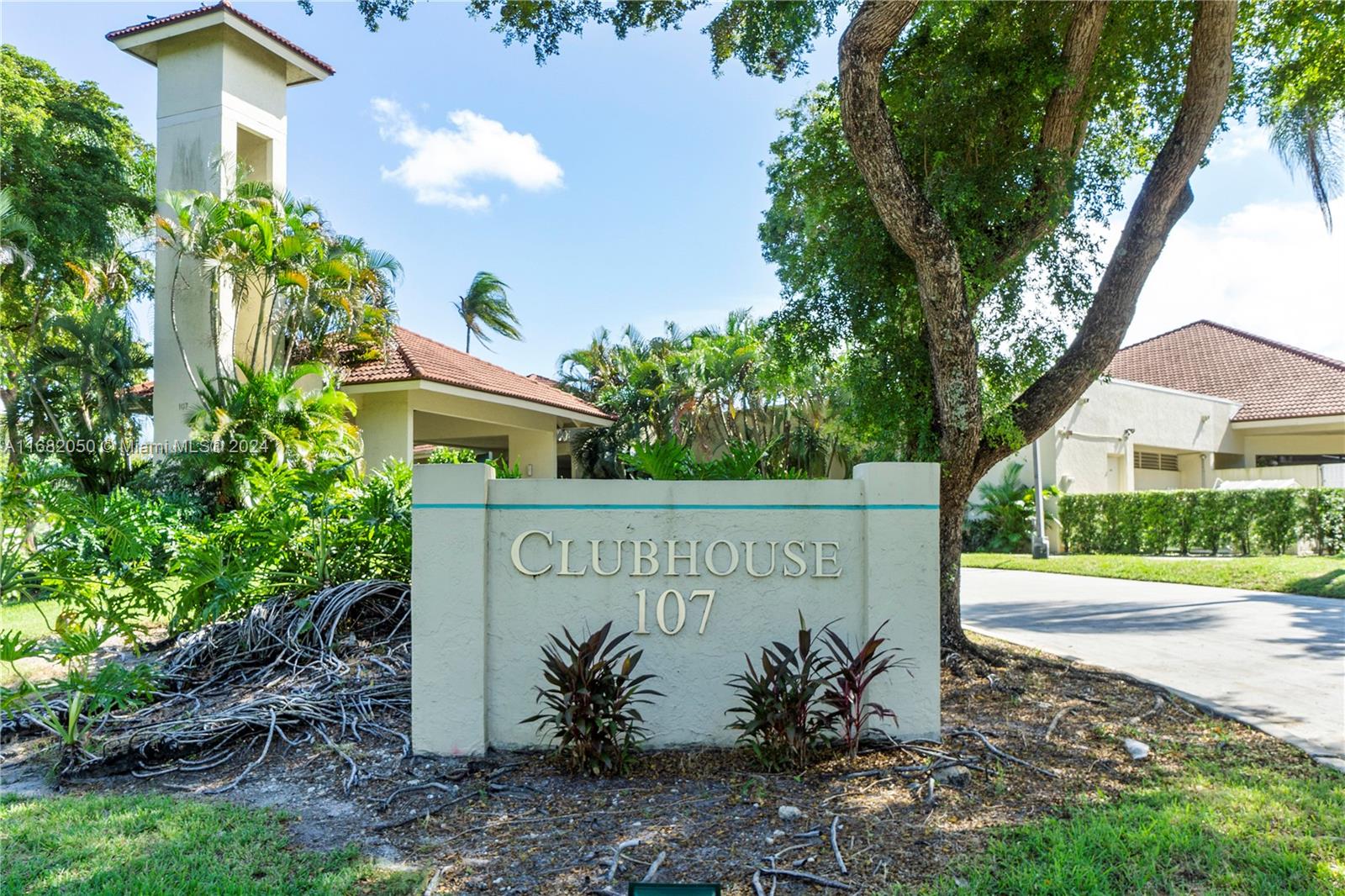 105 Lake Emerald Dr. #315, Oakland Park, Florida image 36