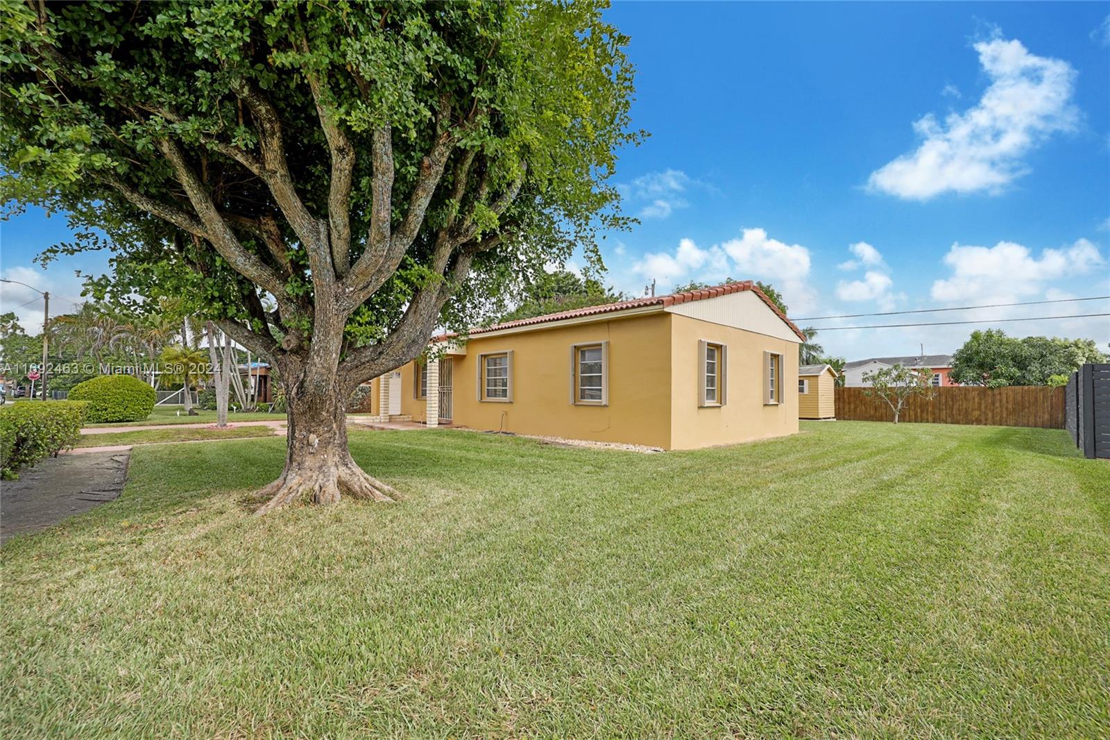 14841 Polk St, Miami, Florida image 4