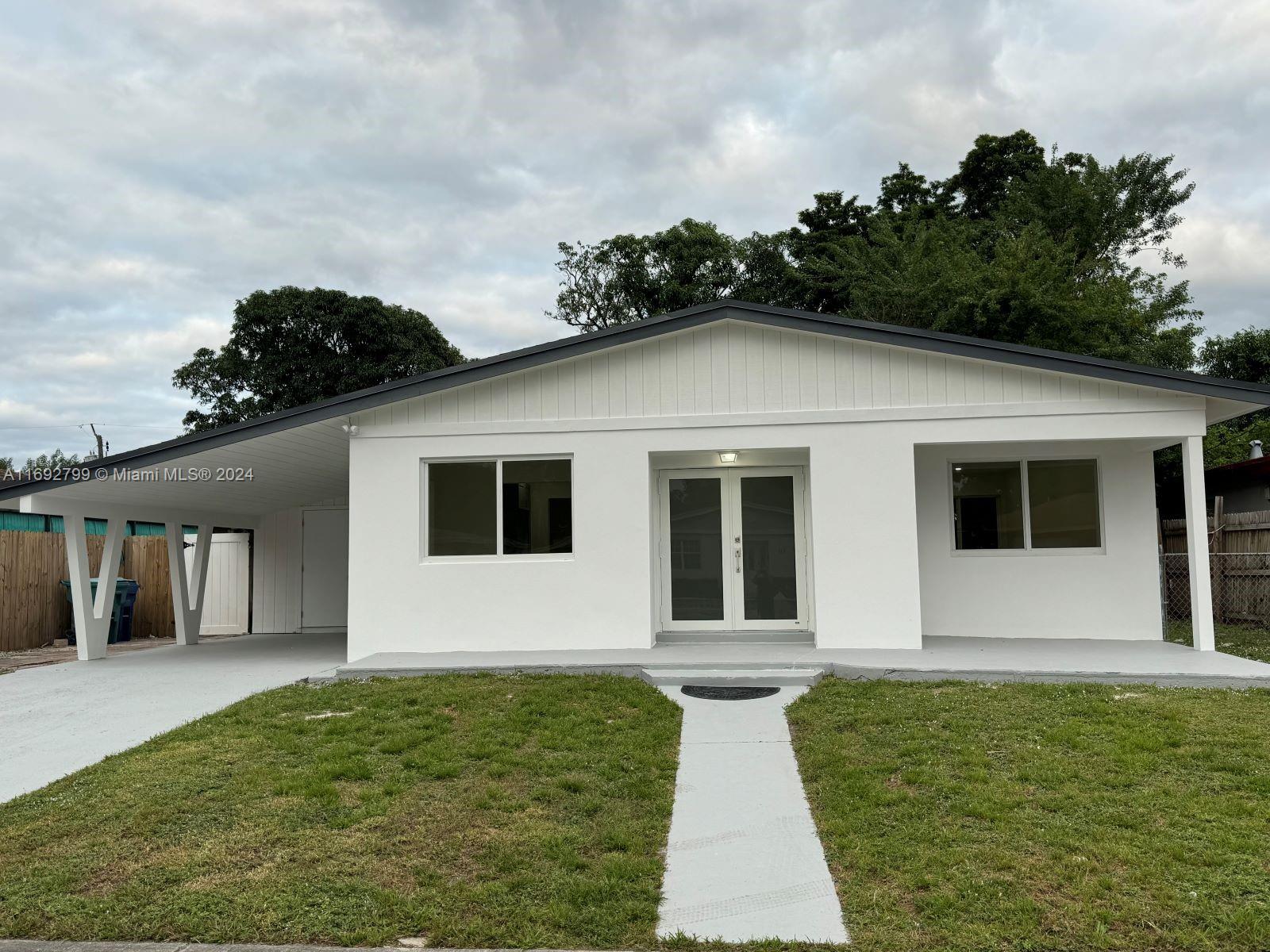 230 NW 33rd Ter, Lauderhill, Florida image 2