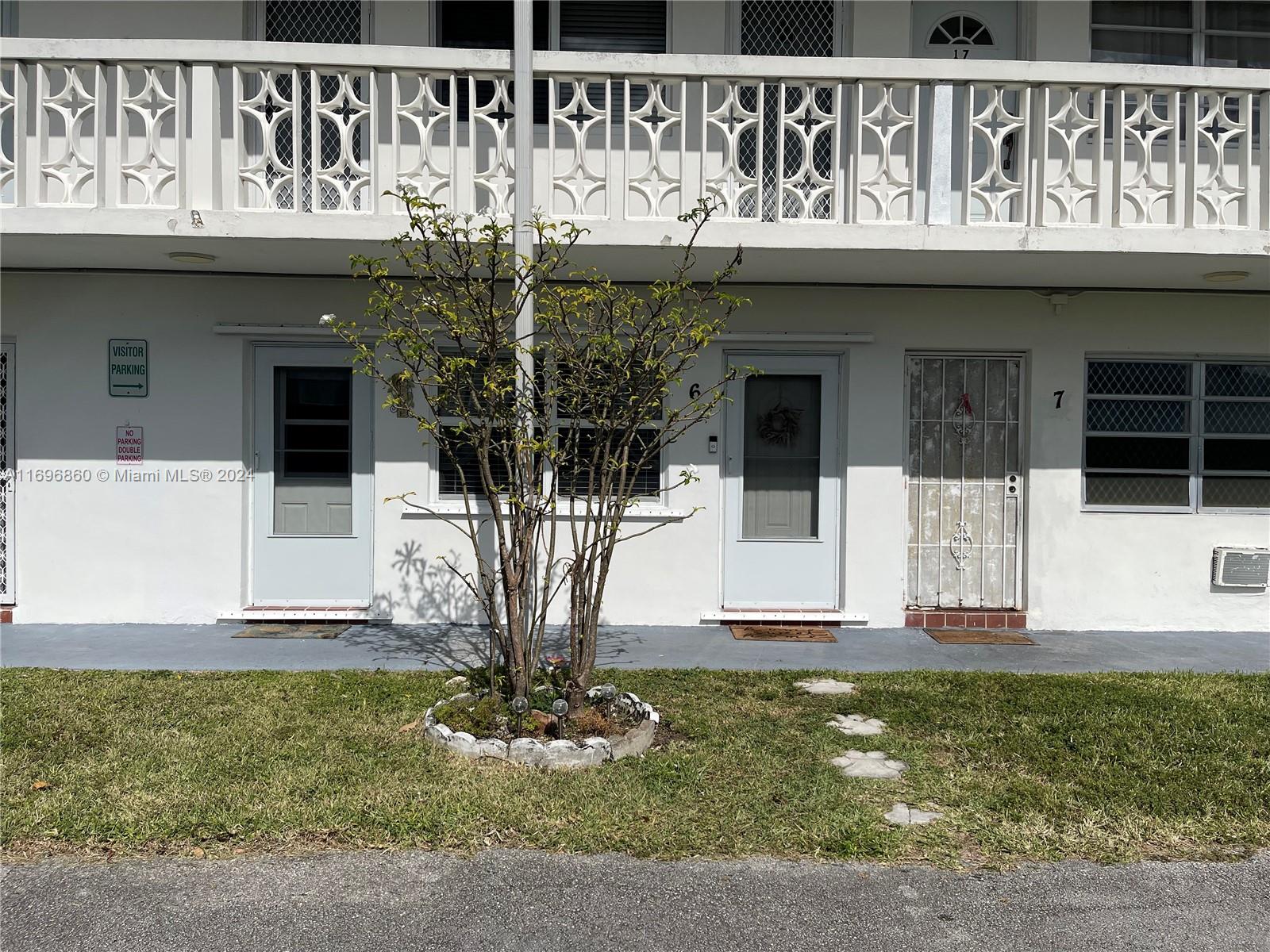 Residential, Miami Gardens, Florida image 1