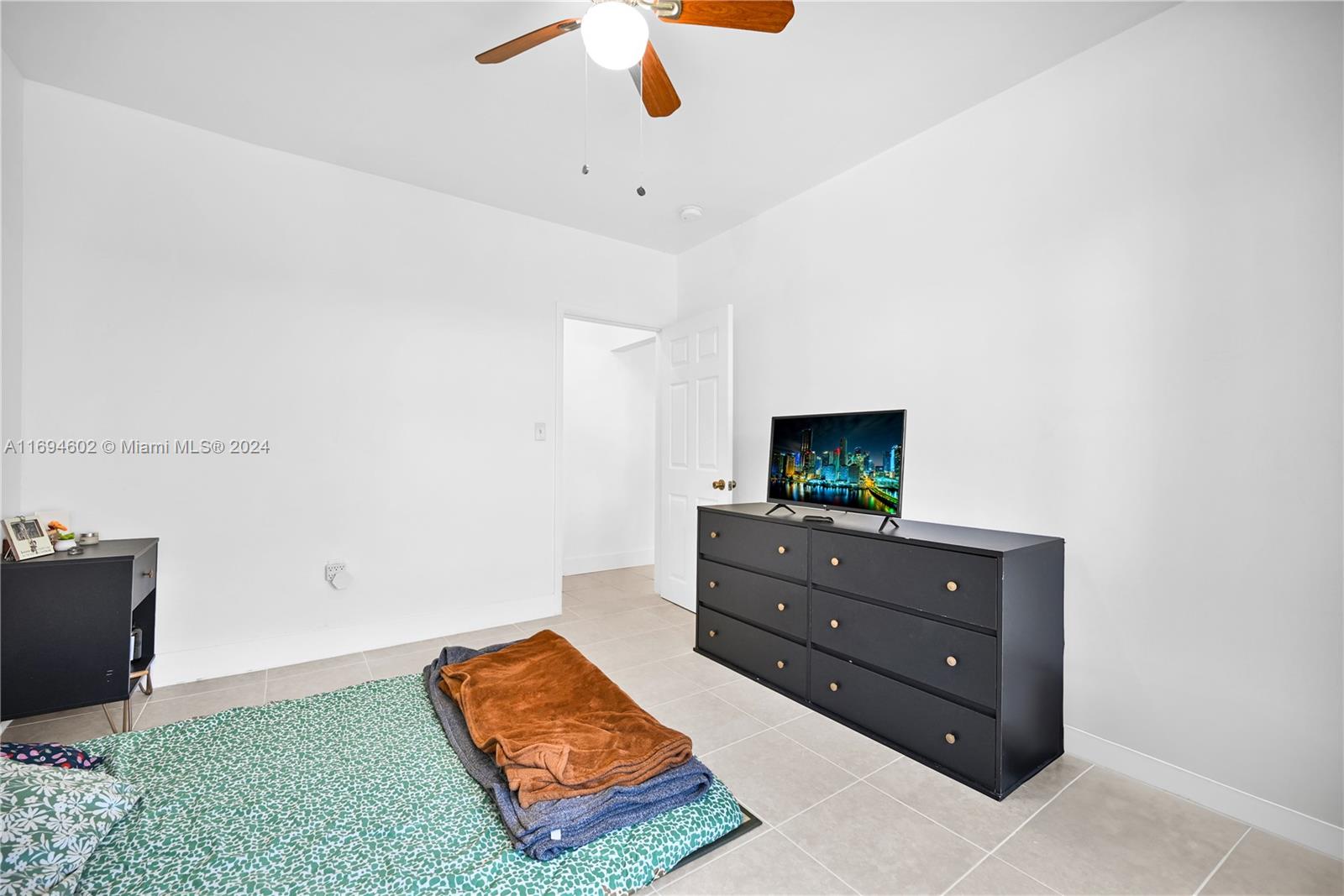 1195 Marseille Dr #5, Miami Beach, Florida image 30