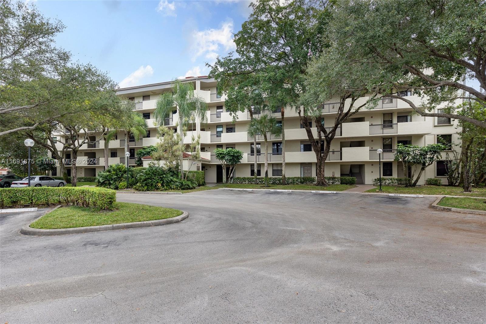 2907 S Carambola Cir S #105, Coconut Creek, Florida image 19