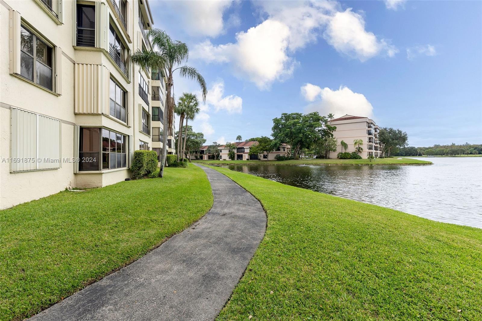 2907 S Carambola Cir S #105, Coconut Creek, Florida image 21