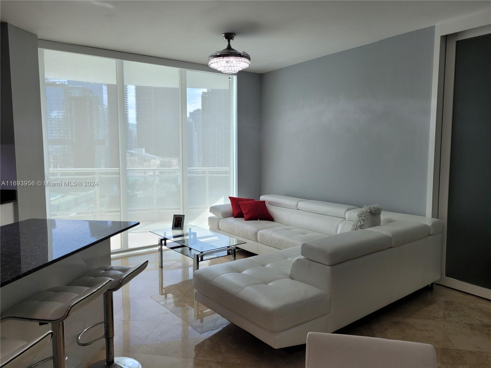 350 S Miami Ave #2714, Miami FL 33130