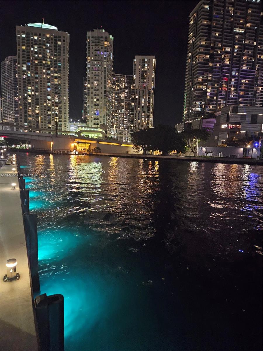 350 S Miami Ave #2714, Miami FL 33130