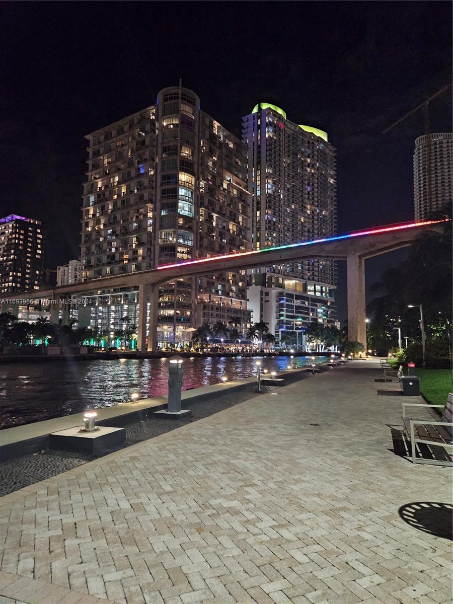 350 S Miami Ave #2714, Miami FL 33130