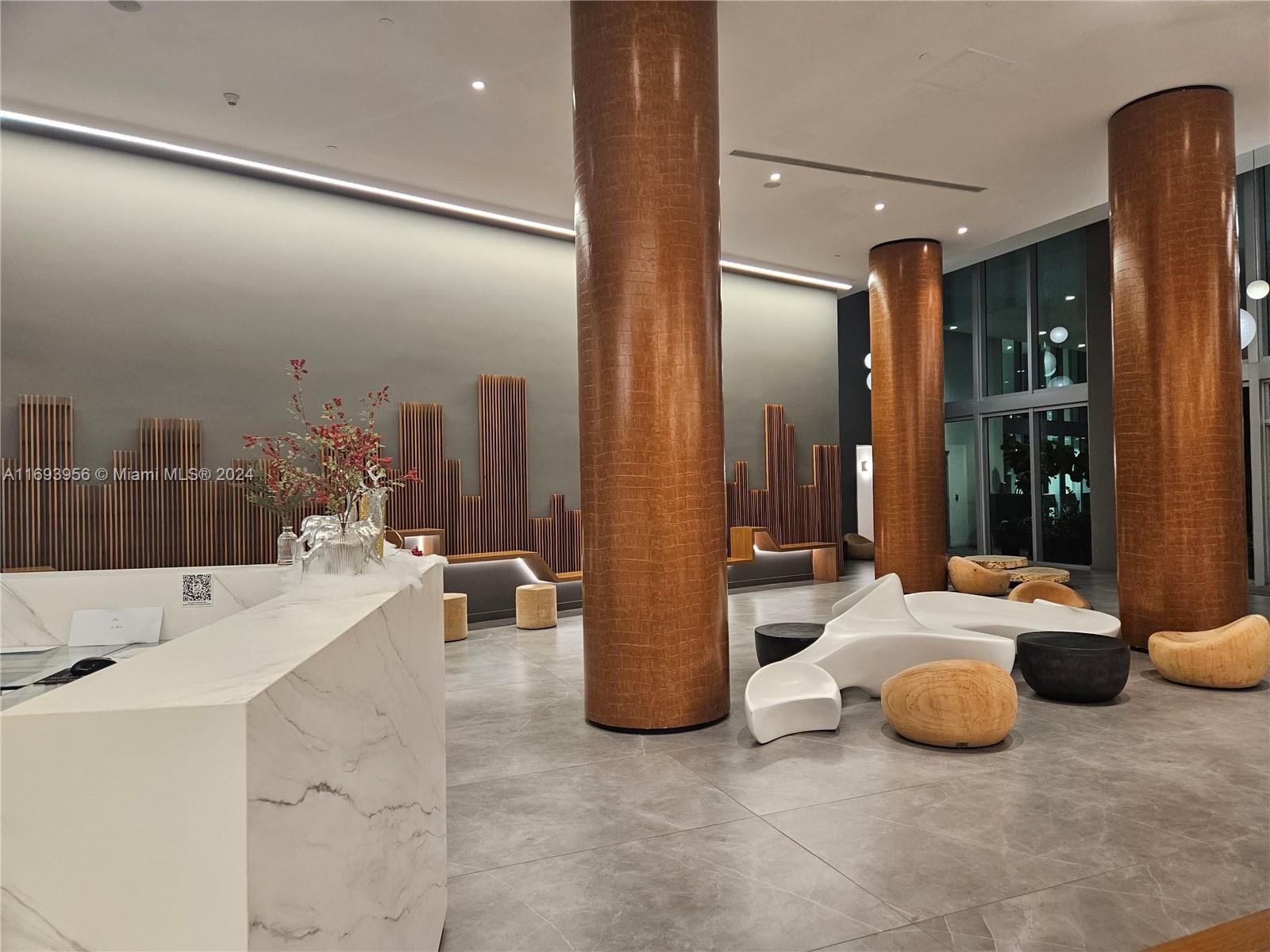 350 S Miami Ave #2714, Miami FL 33130