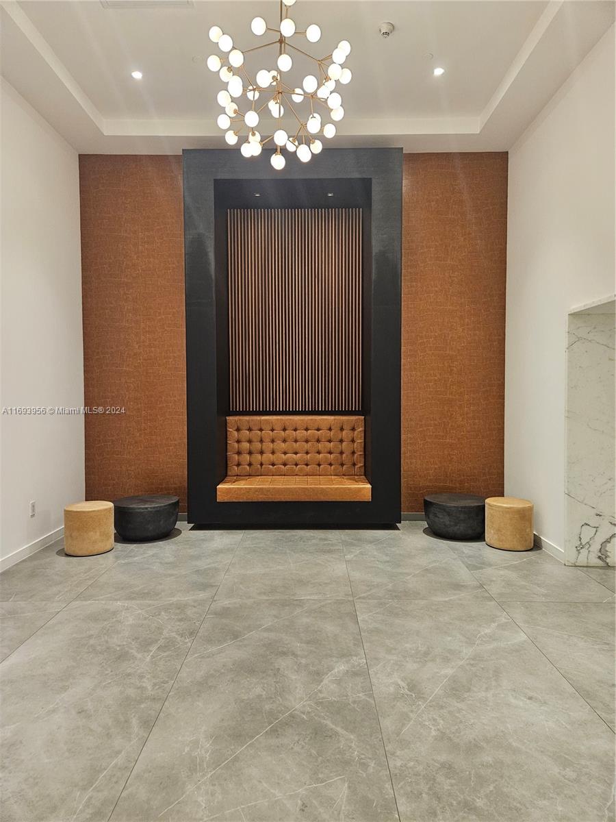 350 S Miami Ave #2714, Miami FL 33130
