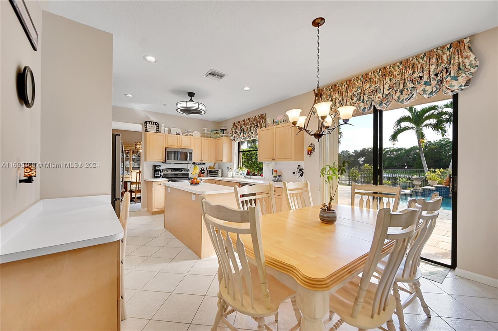 228 Fairmont Way, Weston, Florida image 18