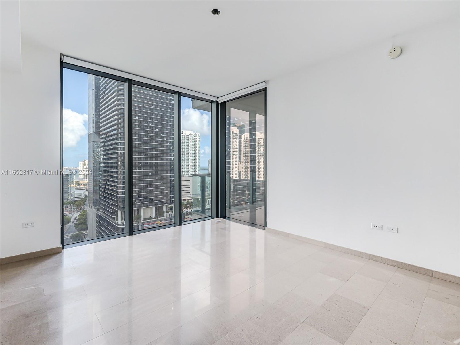 88 SW 7th St #1901, Miami, Florida image 14