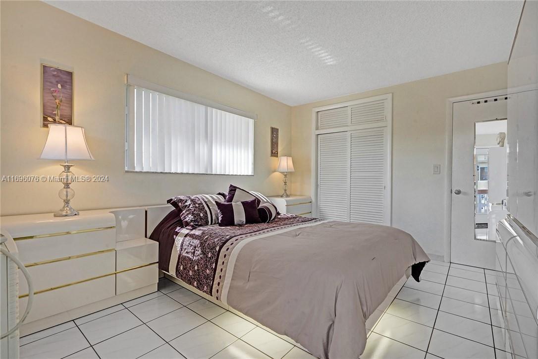 1015 SW 11th Ave #11K, Hallandale Beach, Florida image 15