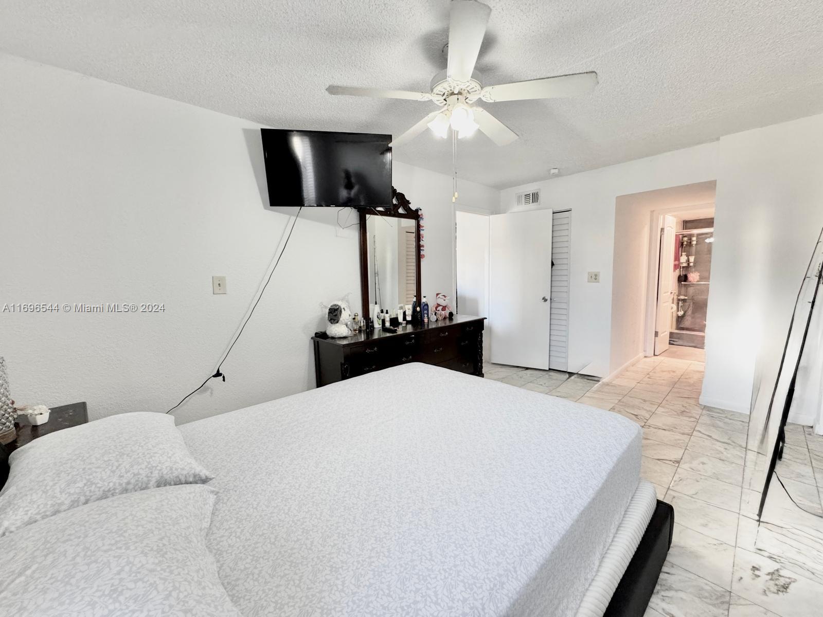 1051 SW 1st St #212, Miami, Florida image 17